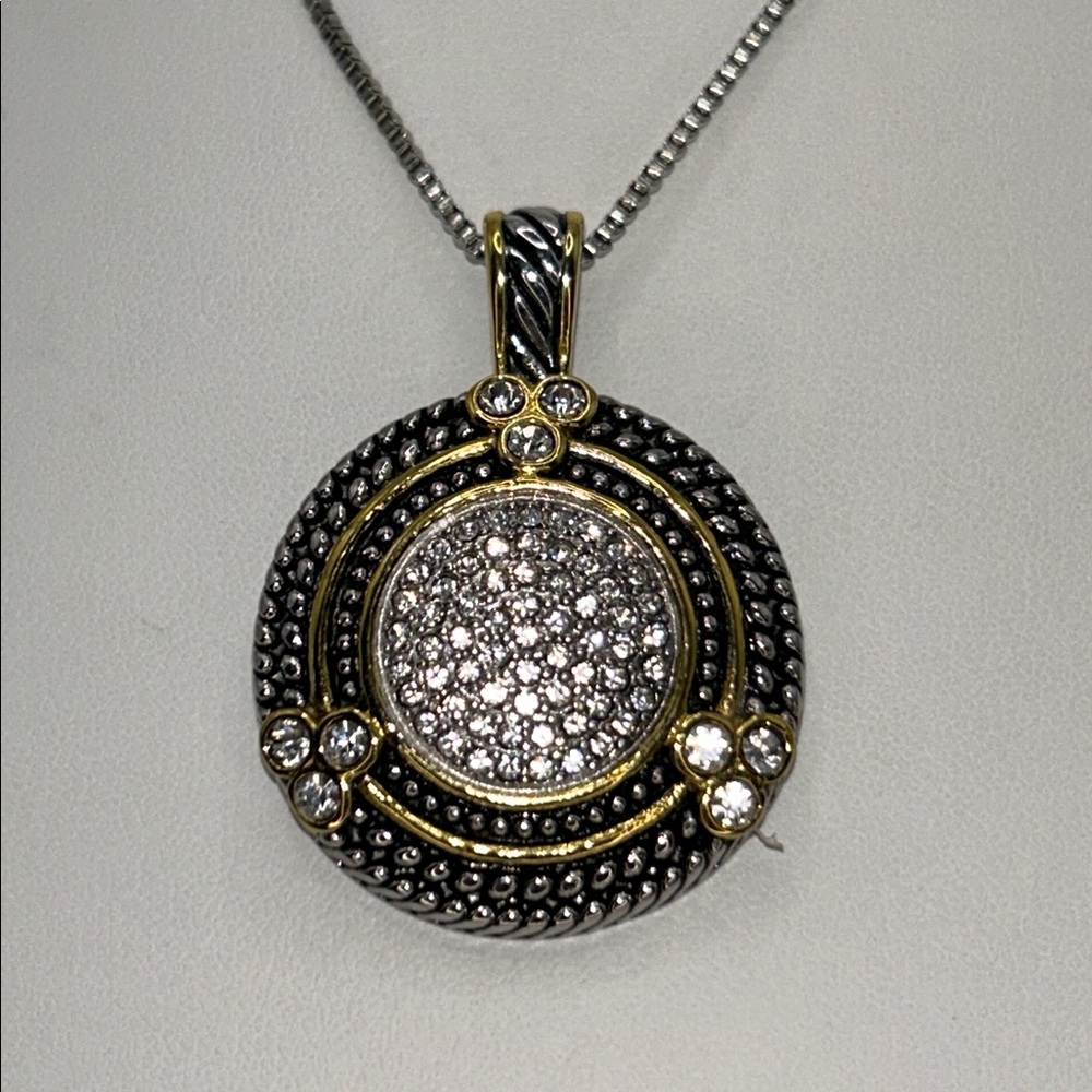 NWOT DSMK Hypoallergenic Stainless Steel Gold Plate Rhinestone Accent Necklace